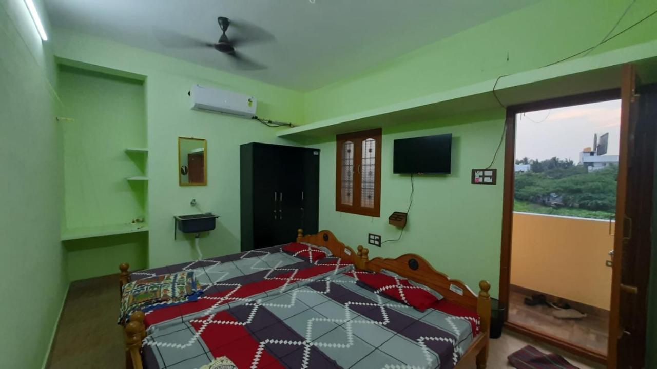 Vikistays Chennai Exterior photo